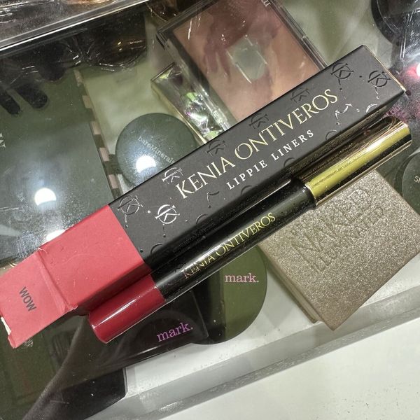 Kenia Ontiveros Lippie Liners Wow Red Pencil Lipstick Makeup