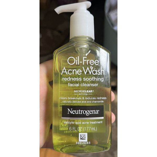 Neutrogena Redness Soothing Oil-Free Acne Wash Facial Cleanser DISCONTINUED