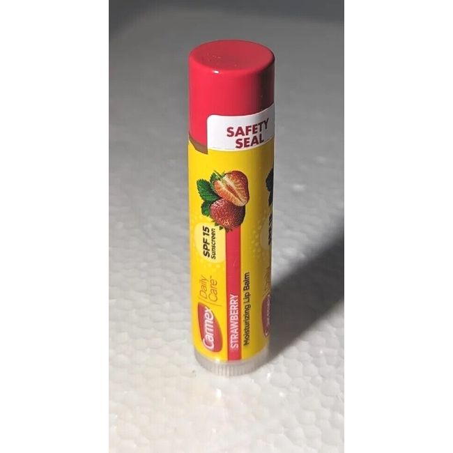 (5 pack) Carmex Daily STRAWBERRY Moisturizing Lip Balm SPF 15 (5 pack)