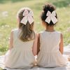 1pcs Gradient Bow Hair Clip (White)