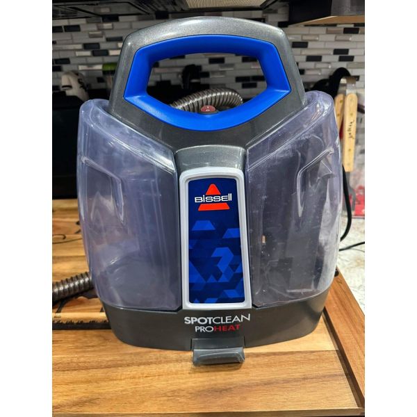 BISSELL Spot Clean Pro Heat Pet  Carpet Cleaner  2513W