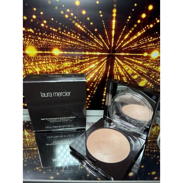 Laura Mercier Cosmetics - Matte Radiance Baked Powder - Shade Highlight-01