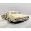 KiNSMART 1/43 1967 Chevrolet Impala Pull Back Mini Car (White)