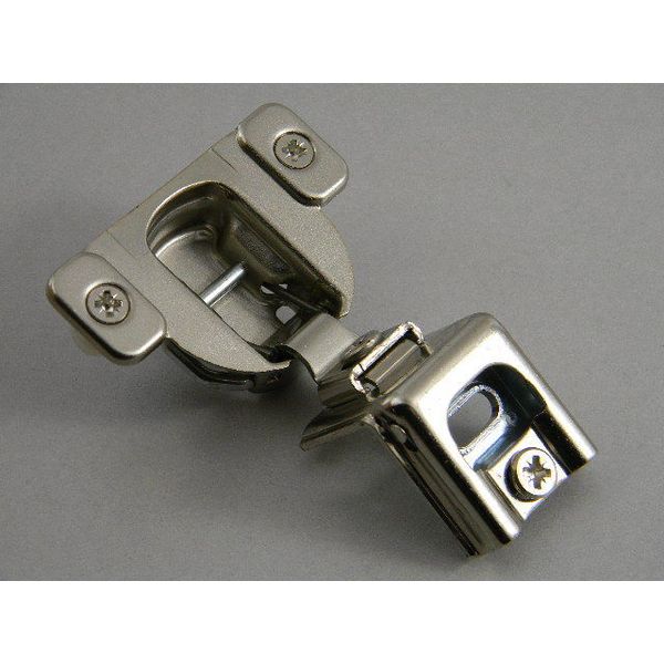  20 BLUM CABINET HINGES 39C  1 1/2  OL  39C358C.24