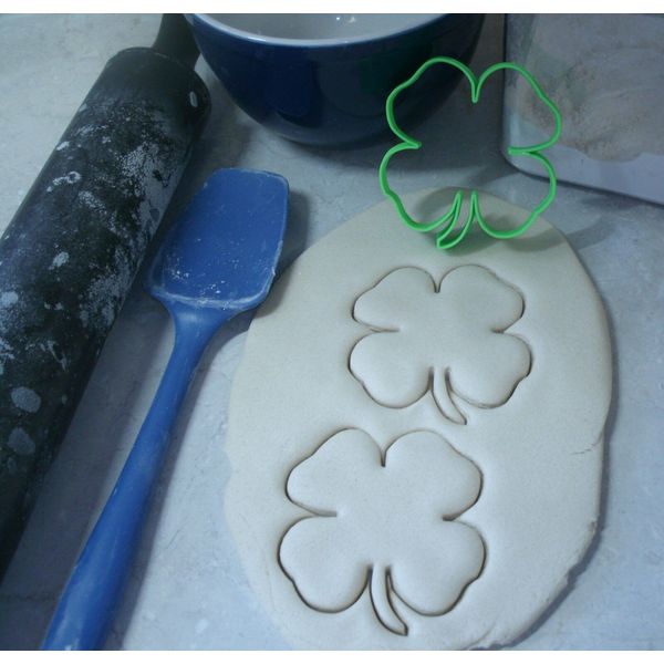 4-H LEAF CLOVER LUCKY 4 PLEDGE HEAD HEART HEALTH HANDS COOKIE CUTTER USA PR2436