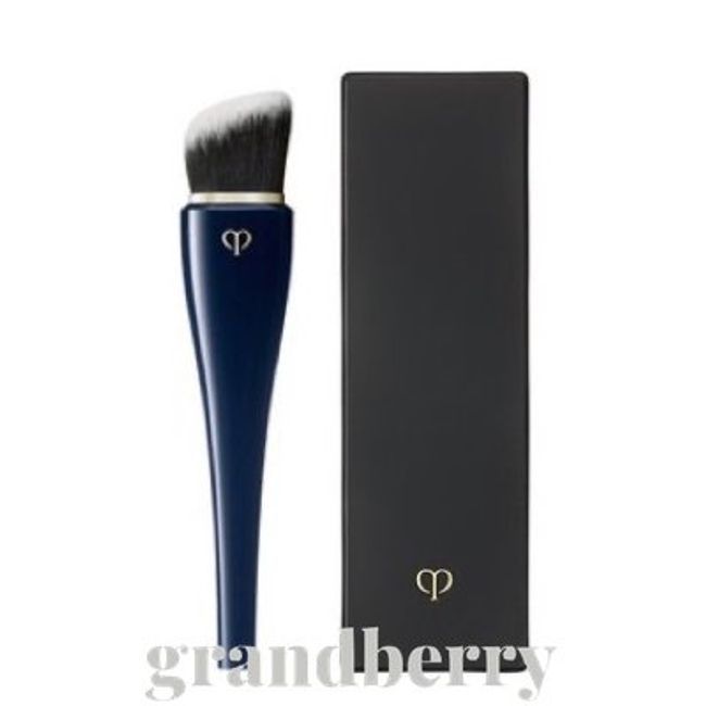 Shiseido Cre de Peau Beauté Panseau H (Tan Fluid &amp; Crème) Foundation Brush  *