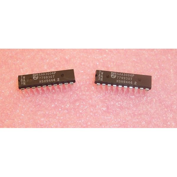 QTY (5) SAA3004P PHILIPS 20 PIN DIP REMOTE CONTROL TRANSMITTER NOS