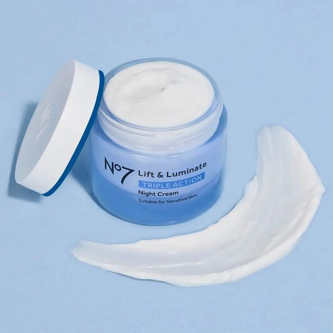 No7 Lift & Luminate Regimen