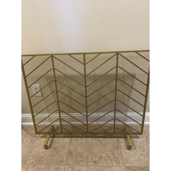 New Fireplace Screen Gold 32x37”