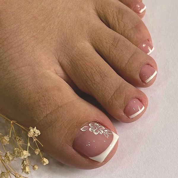 Square False Toenail Short, 24Pcs White French Fake Toe Nail with Flower, Nude Pink Press on Toenail, Full Cover Acrylic Nail Tips with Nail Glue, Stick On Toenail for Women