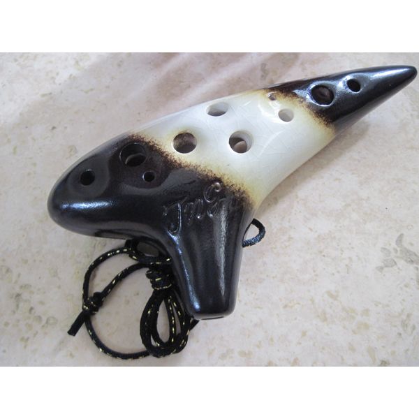 Ceramic Ocarina - Black & White (Panda) w. Crackle Soprano G Key