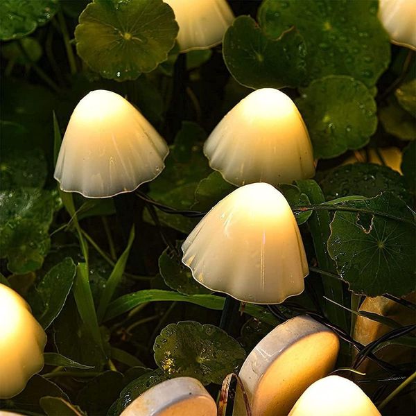 Outdoor Solar Garden Lights, Mini Solar Mushroom Light Outdoor Waterproof Cute Mushroom Shaped Pathway Landscape Lights for Yard Patio Party Wedding Festival Decoration (Warm White)