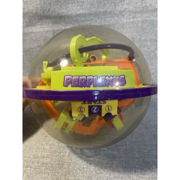 PERPLEXUS THE ORIGINAL 3D Puzzle Ball Maze Game Brain Teaser Toy Spin Master