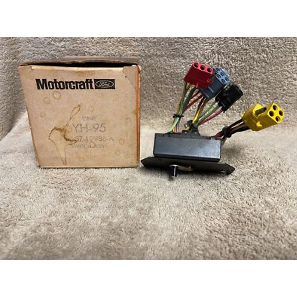 NOS FORD MORTORCRAFT D4SZ-19986-A 1973 1974 THUNDERBIRD A/C HVAC BLOWER SWITCH