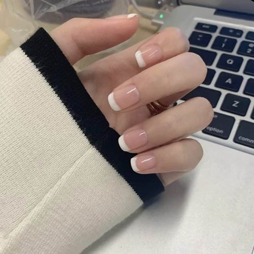Cubahop 24pcs Francese Corto Quadrato Fake Nails Nude False Nails Strass Stampa su Unghie per le Donne e Ragazze (Nudo 3)