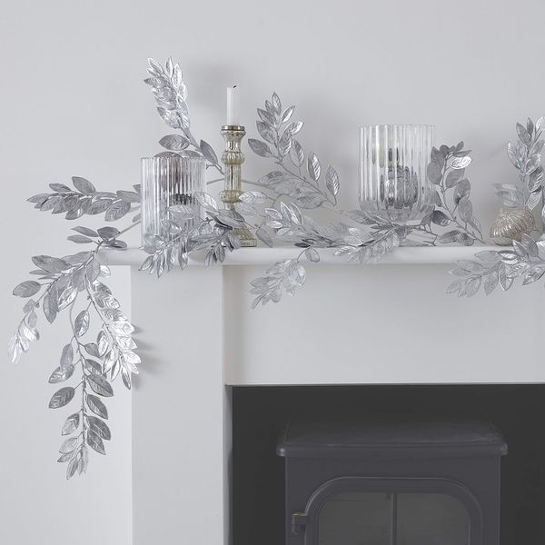 Ginger Ray Silver Foliage Christmas 1.5m Decoration Garland