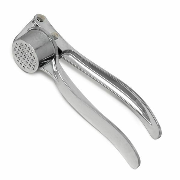 NEW Norpro GARLIC PRESS 1163 - Mince garlic quickly and easily!