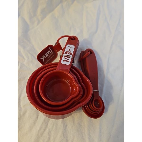 2 New Sets YUM GADGETS Measuring Cups & Spoons Bright Red Bradshaw # 28679