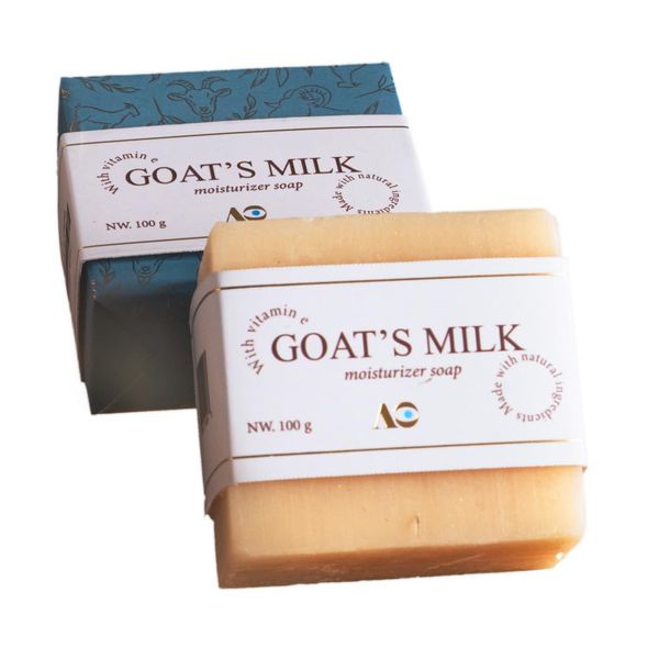 4 Bars(14.1 oz )Goat Milk Soap for face, hands and body, Gentle Cleansing, Moisturizing, and Nourishing Formula, Sensitive Skin Friendly.Natural and handmade soap , unscented. Enriched with Vitamin E