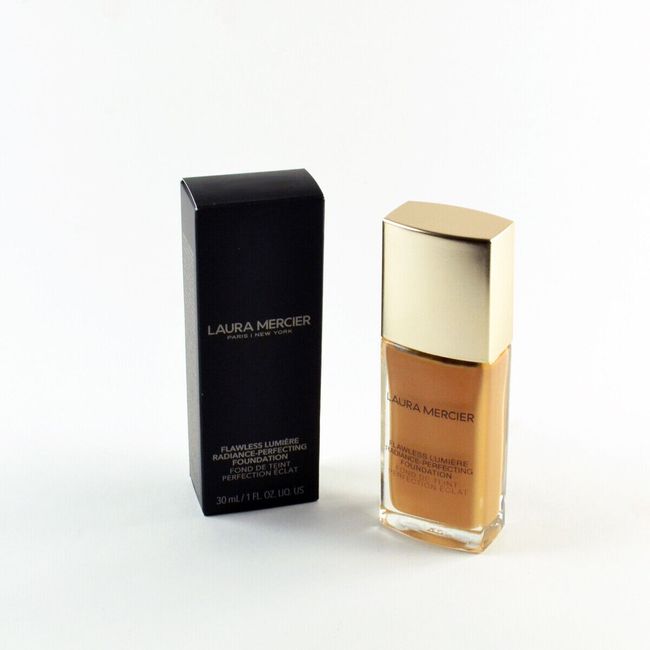 Laura Mercier Flawless Lumiere Radiance Perfecting Foundation MAPLE 4W1 - 30mL