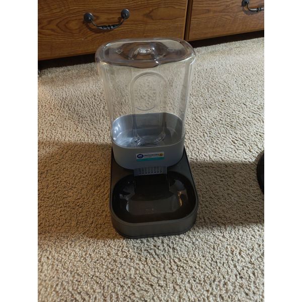 Whisker City Automatic Pet Water Dispenser for Pets Via Gravity - 0.75 Gallon