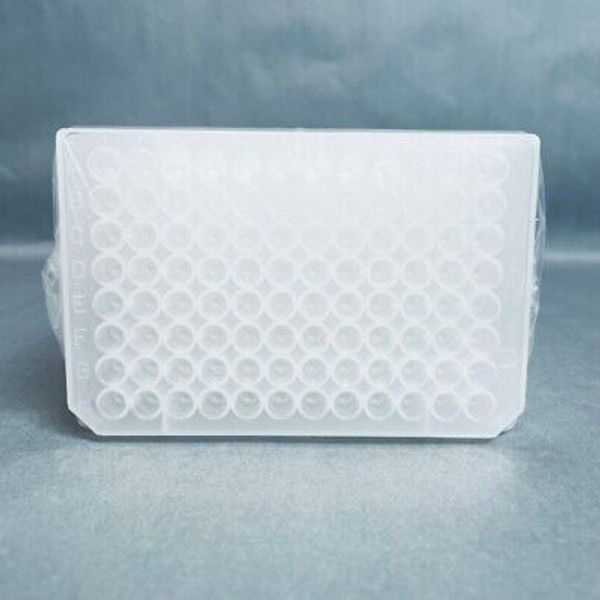 BrandTech Microplate 300 ul 96 Well Case of 100 Plates