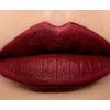 MAC RETRO MATTE LIQUID LIP COLOUR # CARNIVOROUS - Blackened red