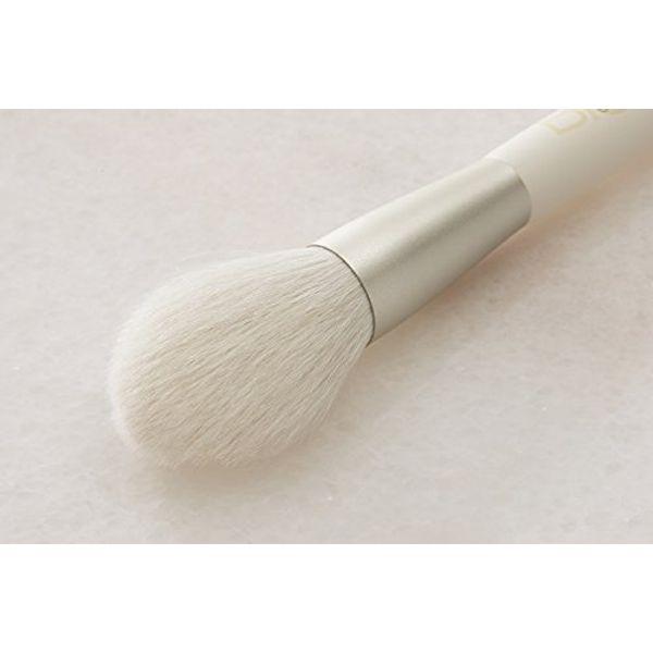 Cosmetic Brush Cheek Highlight Brush (Round) Made in Japan