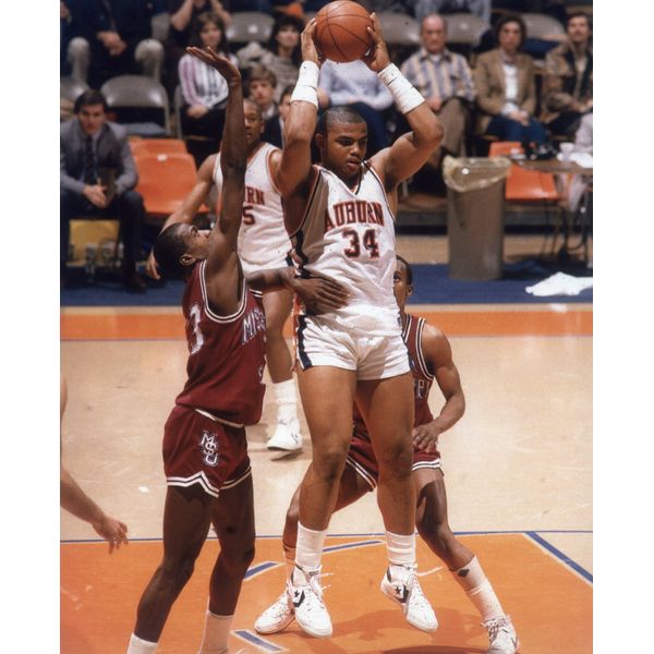 CHARLES BARKLEY AUBURN UNIVERSITY TIGERS 8X10 SPORTS ACTION PHOTO (G-1)