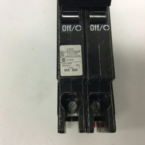 CUTLER HAMMER QCR2015 120/240V, 15A, 2 Pole, Cable in/Out, CIRBUIT Breaker, DIN Rail Mount, QCR Series