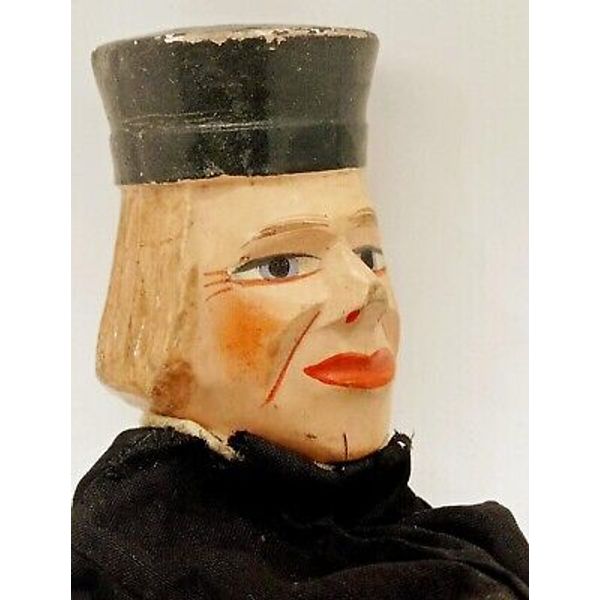 VINTAGE GERMANY JUDGE HAND PAINTED WOOD CARVED PUPPET/WOODEN HEAD HAND PUPPET